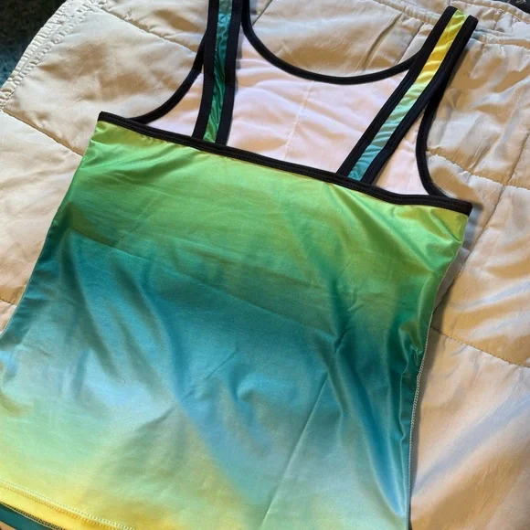 swim top tomboyX size medium new with tags - Picture 3 of 4